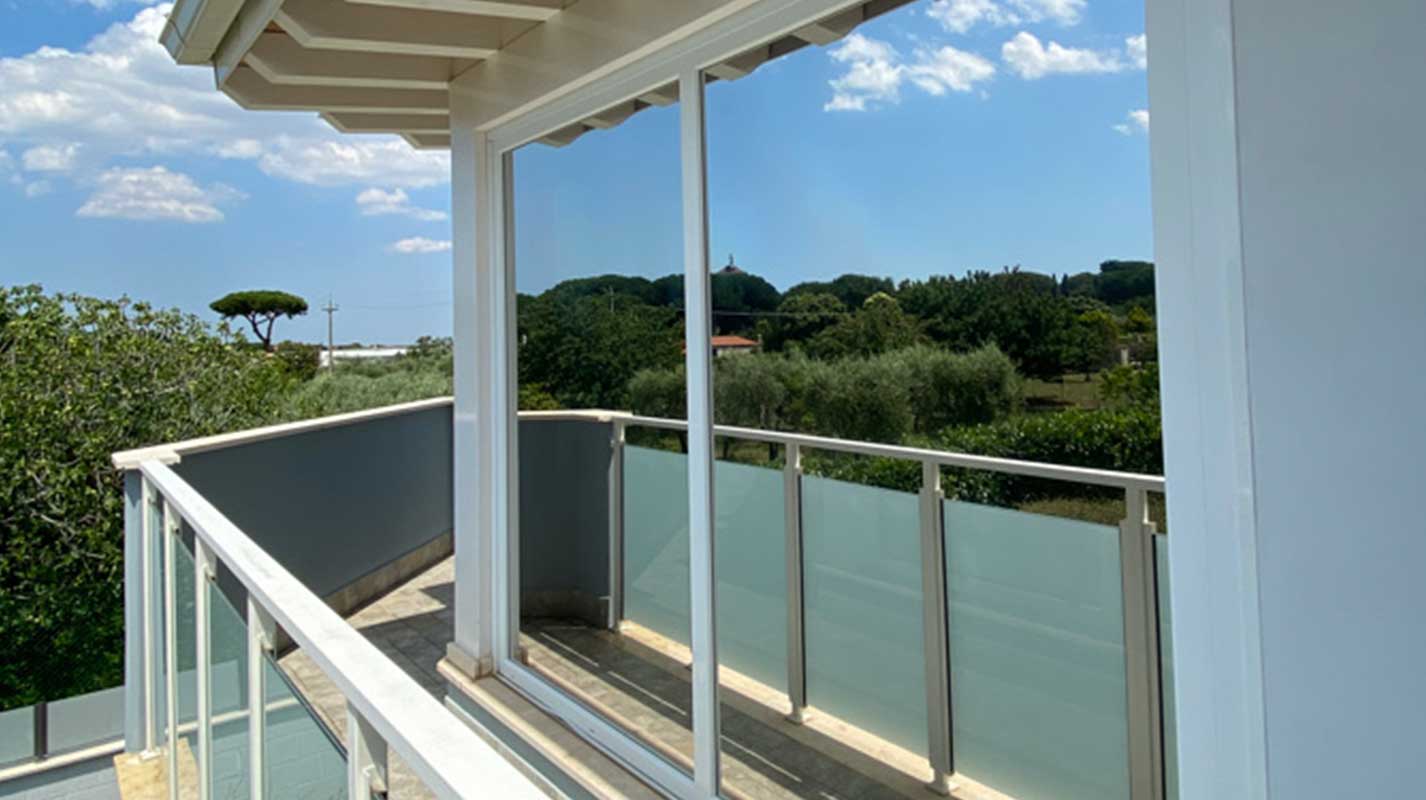 vetri riflettenti privacy
