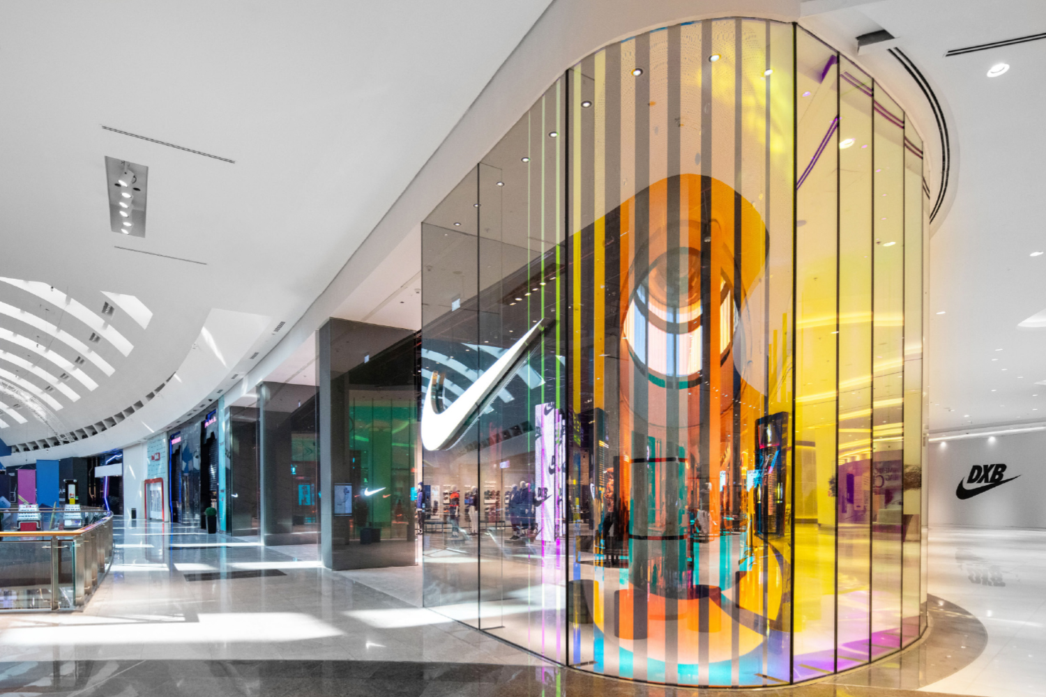 Pellicola dicroica 3M Nike Store Dubai 